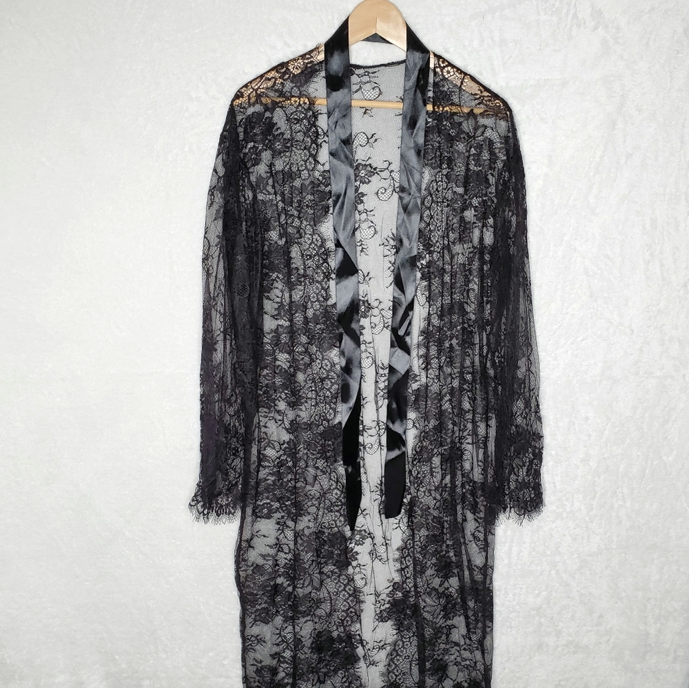 Elegant Black Lace Swim‎ Cover-Up - Picture 3 of 16